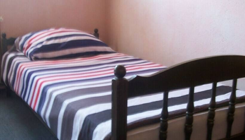 اتاق راحتی سه تخته, Pansion Stari Konak