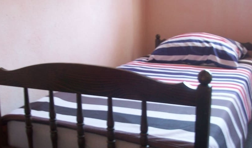 اتاق راحتی سه تخته, Pansion Stari Konak