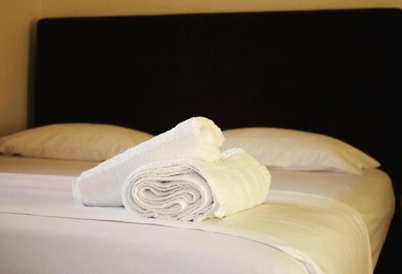 غرفة إقتصادية, Ambasador Garden