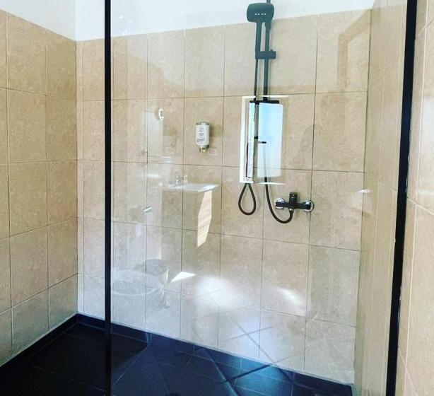 غرفة إقتصادية فردية, Ambasador Garden