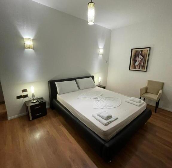 غرفة إقتصادية, Ambasador Garden