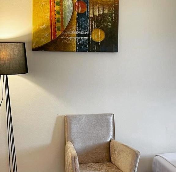 غرفة إقتصادية فردية, Ambasador Garden