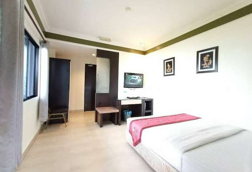 Quarto Deluxe Individual, Maya