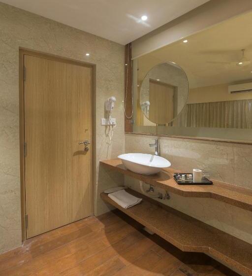 이그제큐티브 룸 킹사이즈 침대, Sadbhav Villa