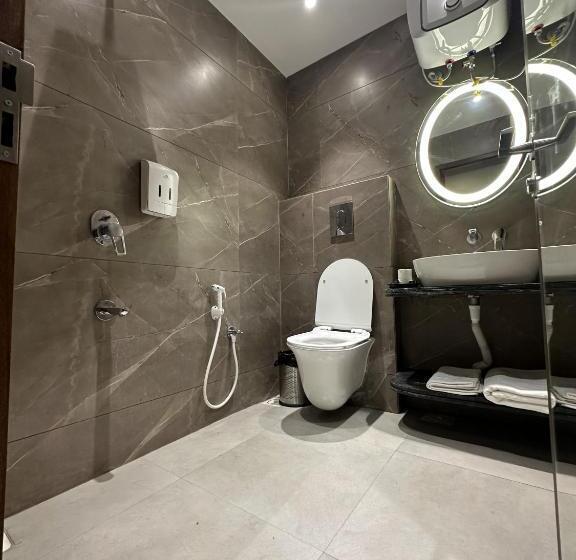 디럭스 룸 킹사이즈 침대, Sadbhav Villa