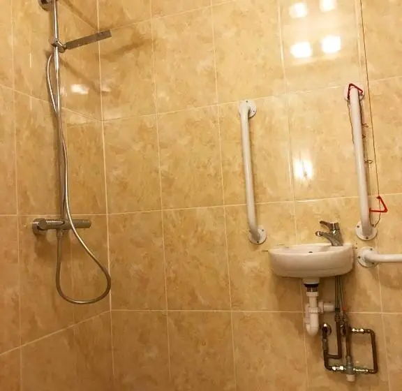 Standard-invahuone, Linton Hotel Luton