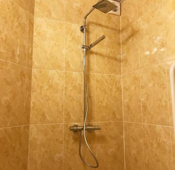 اتاق استاندارد برای معلولان, Linton Hotel Luton