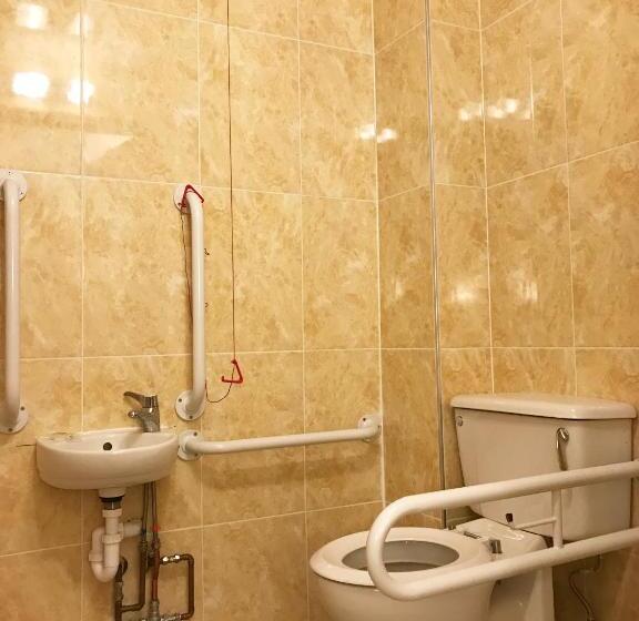 اتاق استاندارد برای معلولان, Linton Hotel Luton