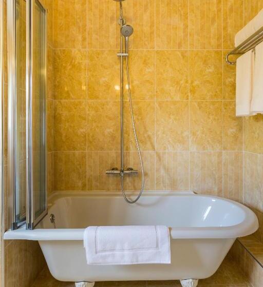 سوییت جونیور, Linton Hotel Luton