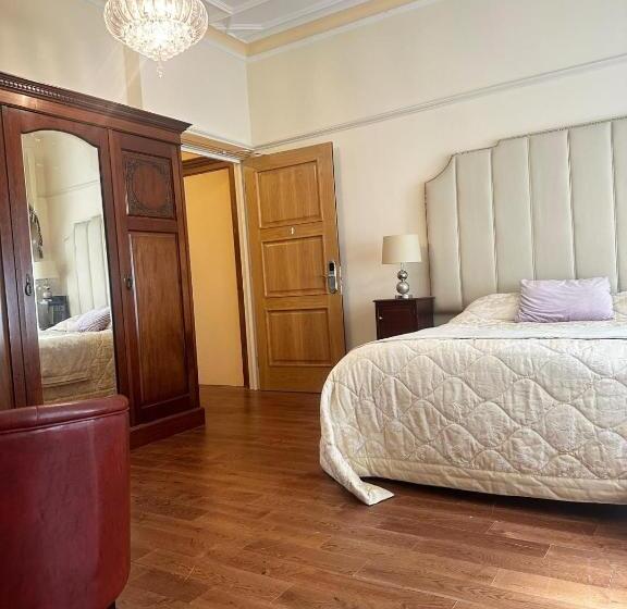 استودیوی لوکس, Linton Hotel Luton