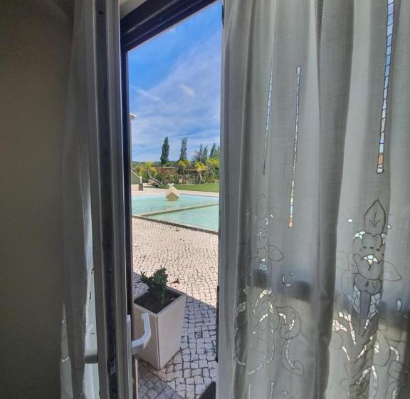 סוויטה משפחתית, Quinta Do Pinheiro Hotel E Eventos By Grupo Quinta Dos Lagos