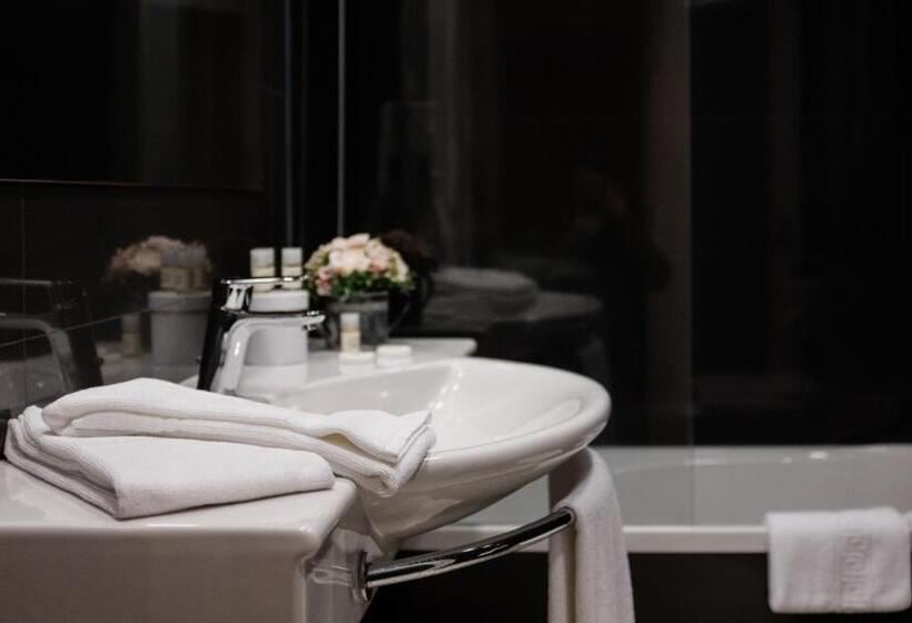 סוויטת סופריור, Quinta Do Pinheiro Hotel E Eventos By Grupo Quinta Dos Lagos