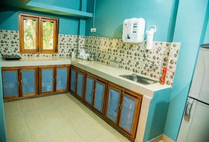 اتاق لوکس, Andaman Ocean Breeze