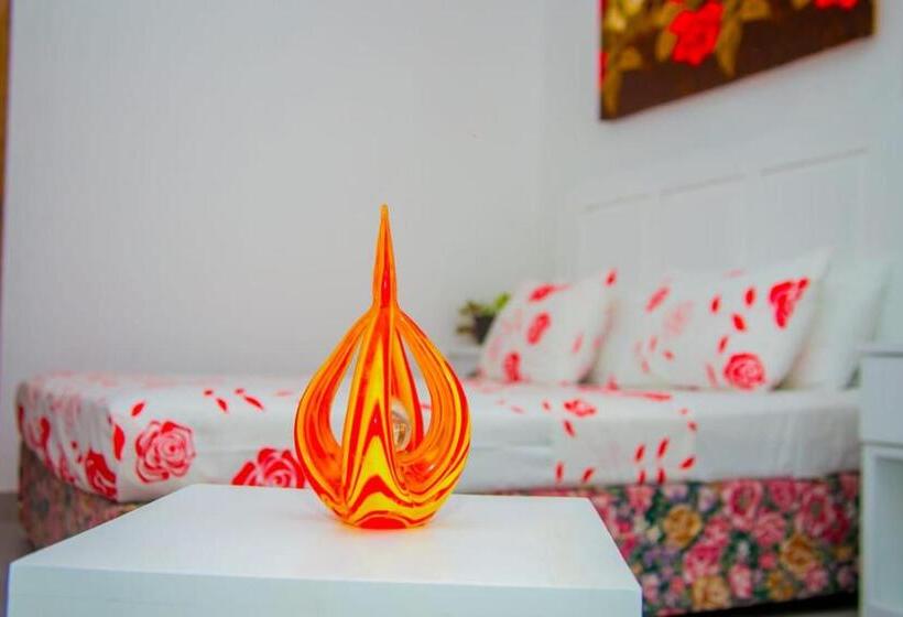 شقة غرفتين, Niwahana Transit City