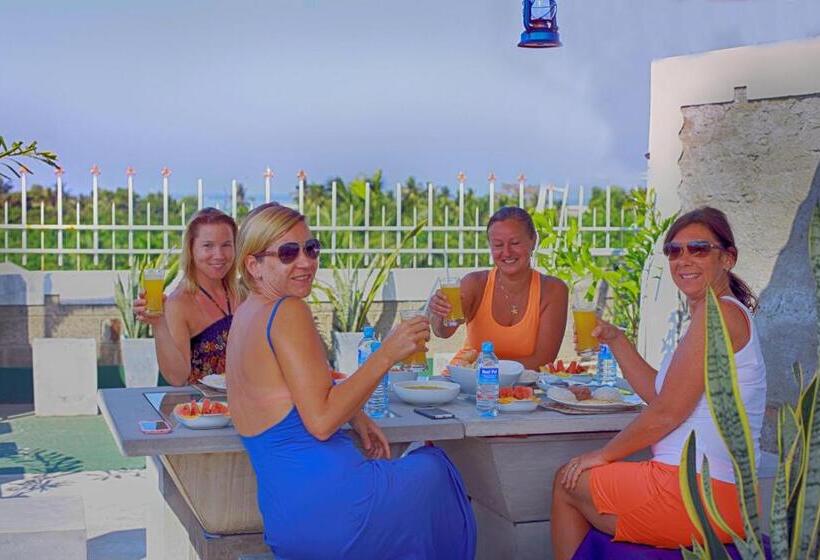 غرفة ديلوكس, Niwahana Transit City