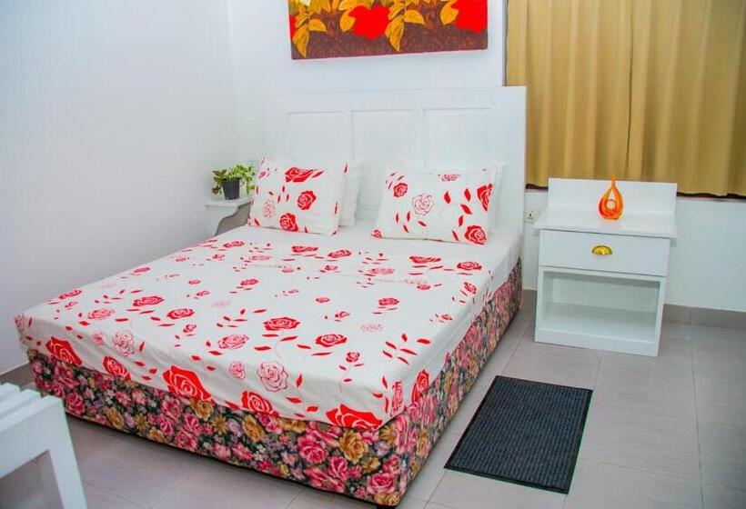 شقة غرفتين, Niwahana Transit City