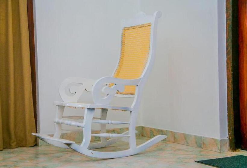 شقة غرفتين, Niwahana Transit City