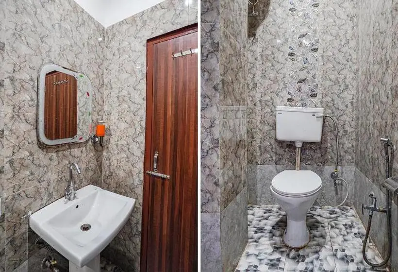 سوییت, Fabhotel Deepak Palace