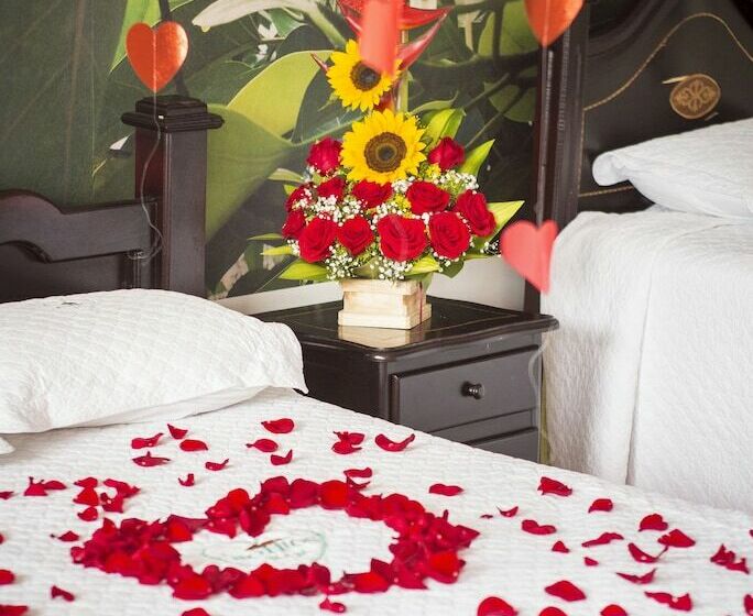 غرفة قياسية ثلاثية, Hostería Bohios