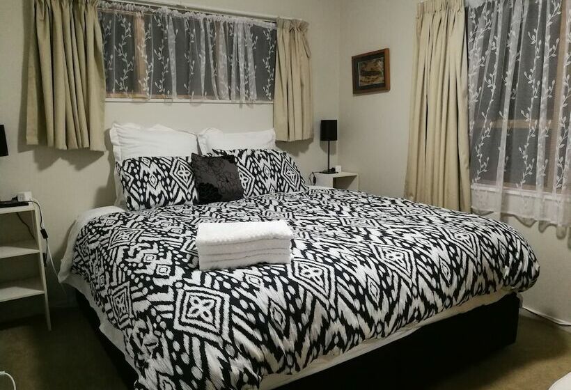 Habitació Estàndard Bany Compartit, Harbour View Guesthouse