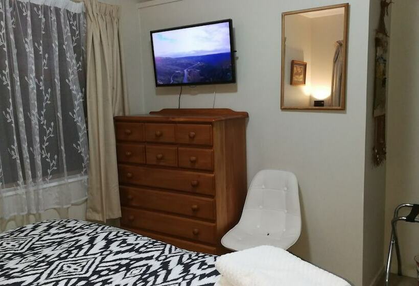 Habitació Estàndard Bany Compartit, Harbour View Guesthouse