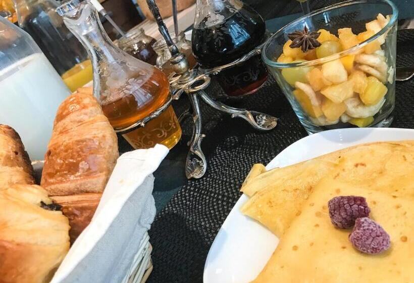 اتاق استاندارد با چشم‌انداز باغ, Bed And Breakfast Shandita