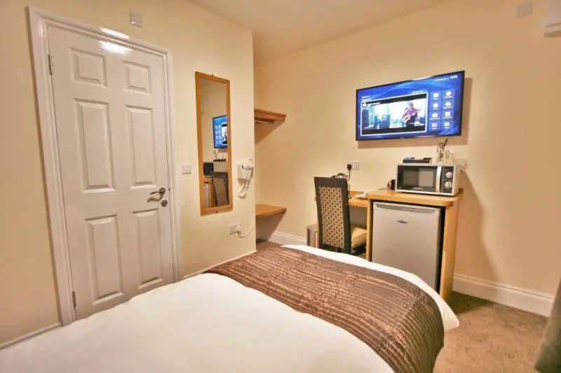 Standard Yhden Hengen Huone, Central Studios Gloucester Place By Roomsbooked