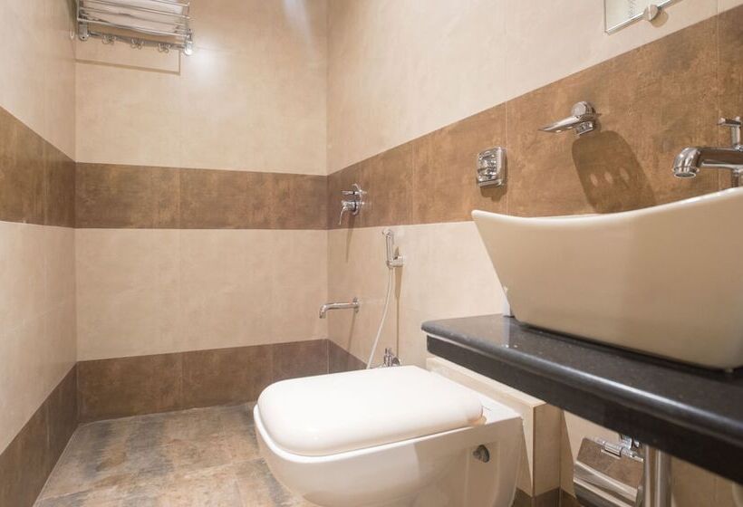 اتاق لوکس, Treebo Amber International