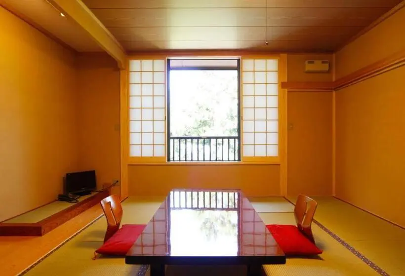 Habitació Quàdruple Estàndard, Nobori