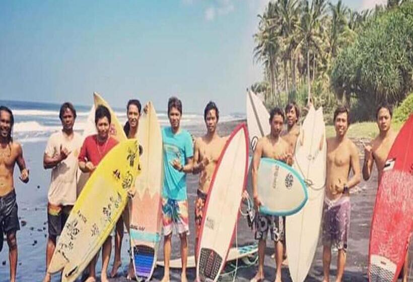 バルコニー付きデラックスルーム, The Nest Canggu