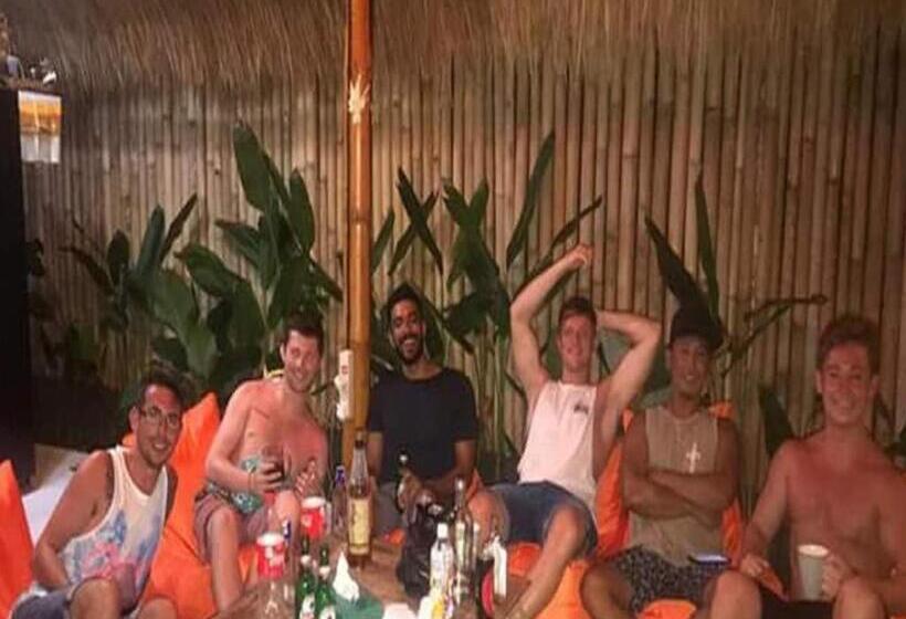 バルコニー付きデラックスルーム, The Nest Canggu