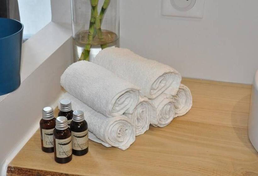 اتاق استاندارد, La Tour Gregoire