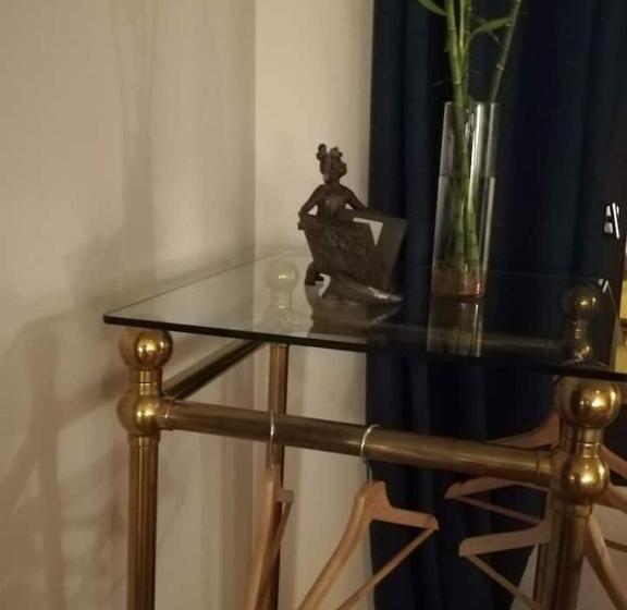 سوییت, La Tour Gregoire