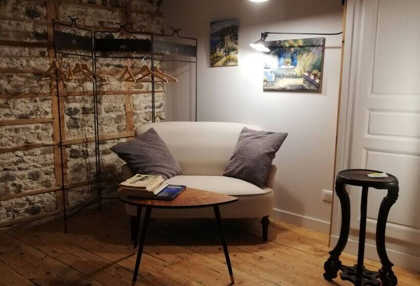 اتاق استاندارد, La Tour Gregoire