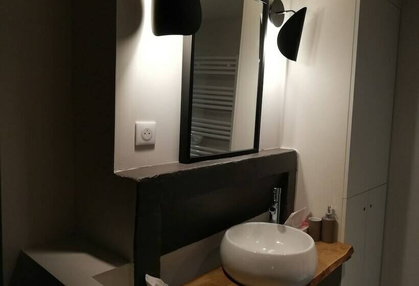 اتاق استاندارد, La Tour Gregoire