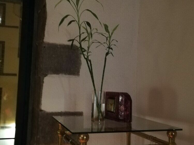 اتاق استاندارد, La Tour Gregoire