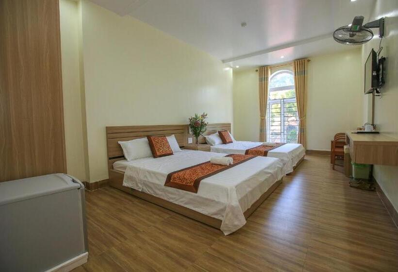 اتاق استاندارد با چشمانداز, Cat Ba Green