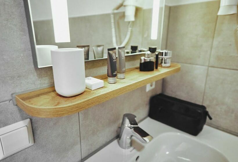 Номер Стандарт, Die Burg