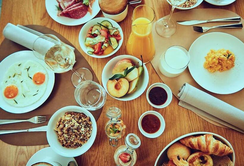 Номер Deluxe, Die Burg