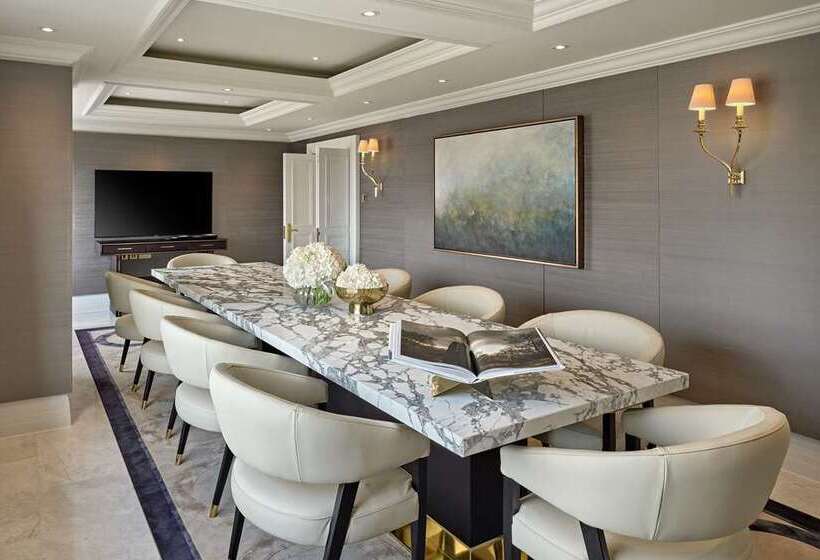 سوئیت با تخت بزرگ, Hilton Astana