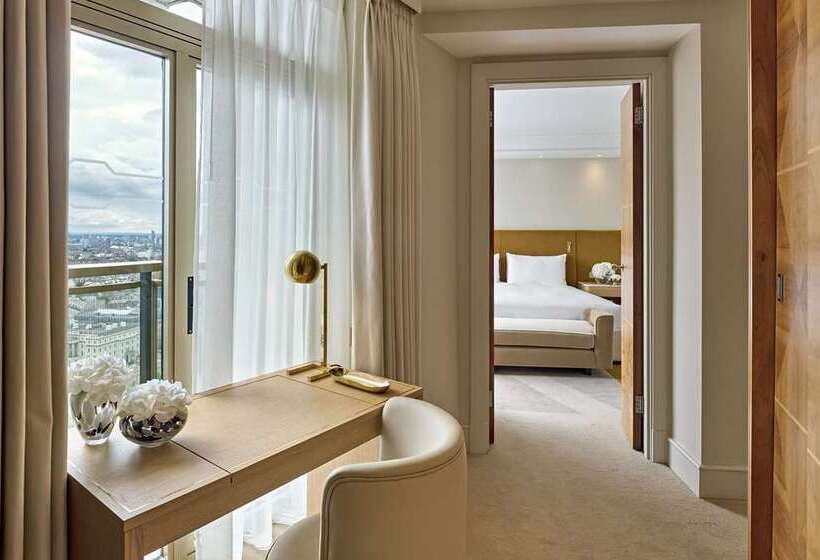 اتاق اجرایی با تخت بزرگ, Hilton Astana