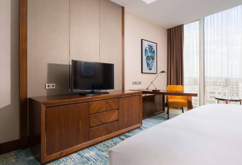 اتاق اجرایی, Hilton Astana