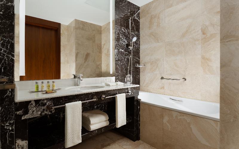 اتاق اجرایی, Hilton Astana