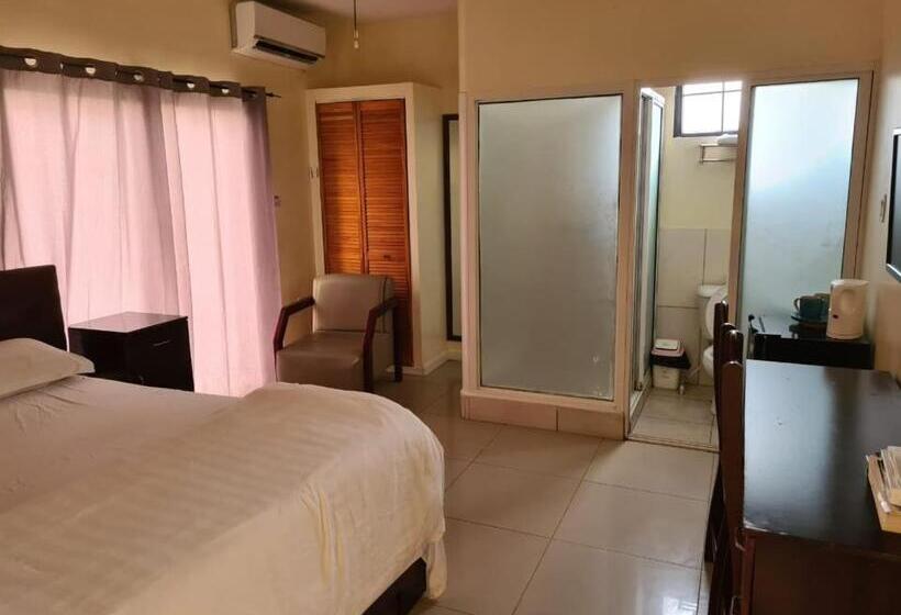 اتاق استاندارد یک تخته با بالکن, Oriental Suites