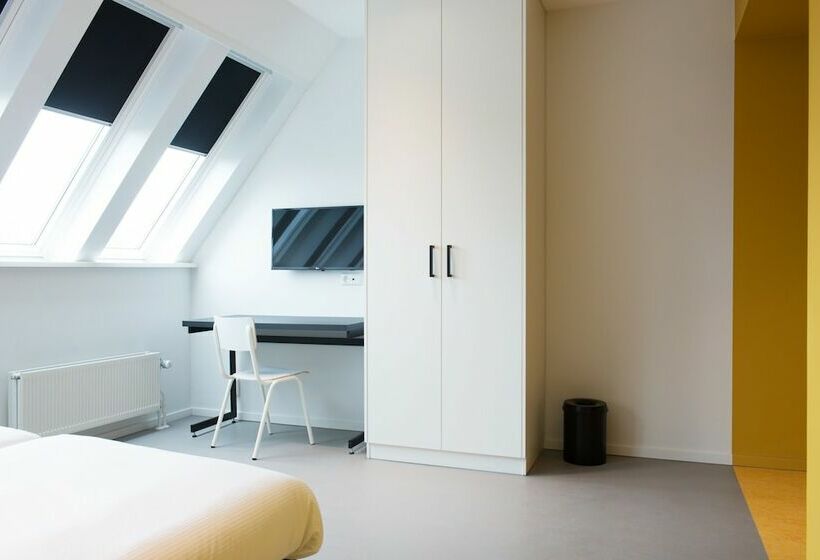 غرفة ديلوكس, Via Amsterdam