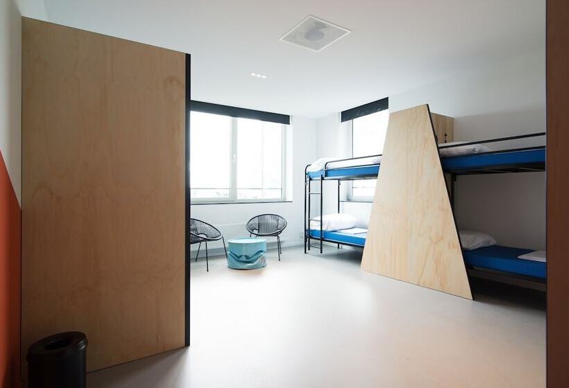 غرفة قياسية, Via Amsterdam