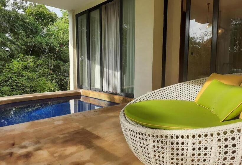 סוויטה עם בריכה, Azaya Beach Resort Goa