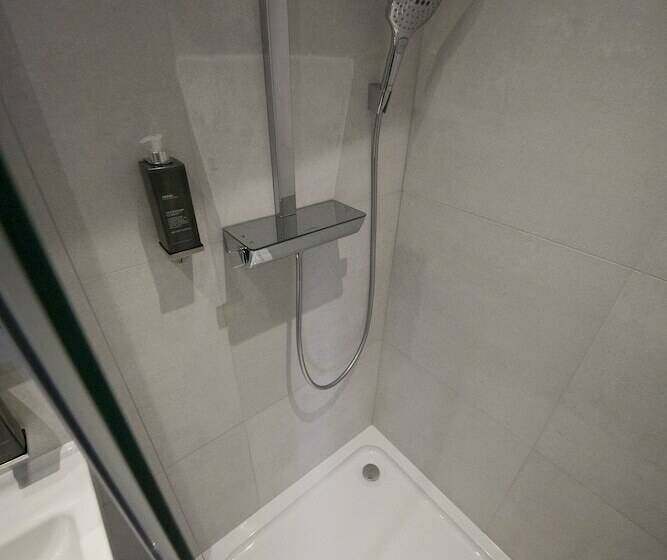 חדר דלוקס, The Duke Rooms London