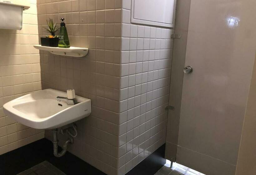 基本单人间共用浴室, Business Stay