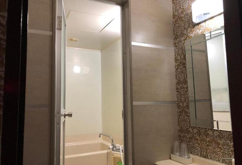 基本单人间共用浴室, Business Stay